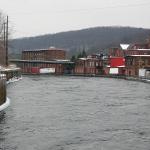 03_looking_down_the_canal_from_the_canal_bridge