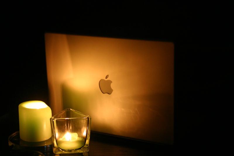 01 Powerbook by candlelight