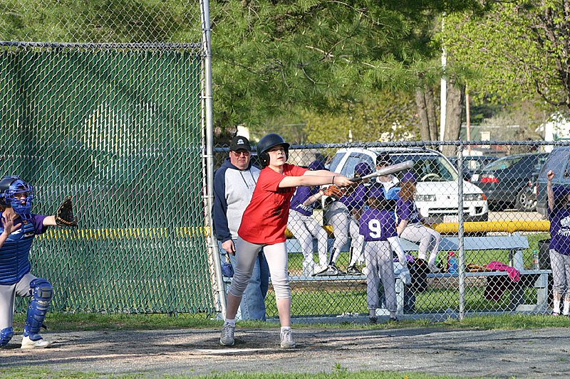 02 Jordan B swinging