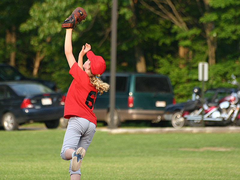 08 Emma catching a popup