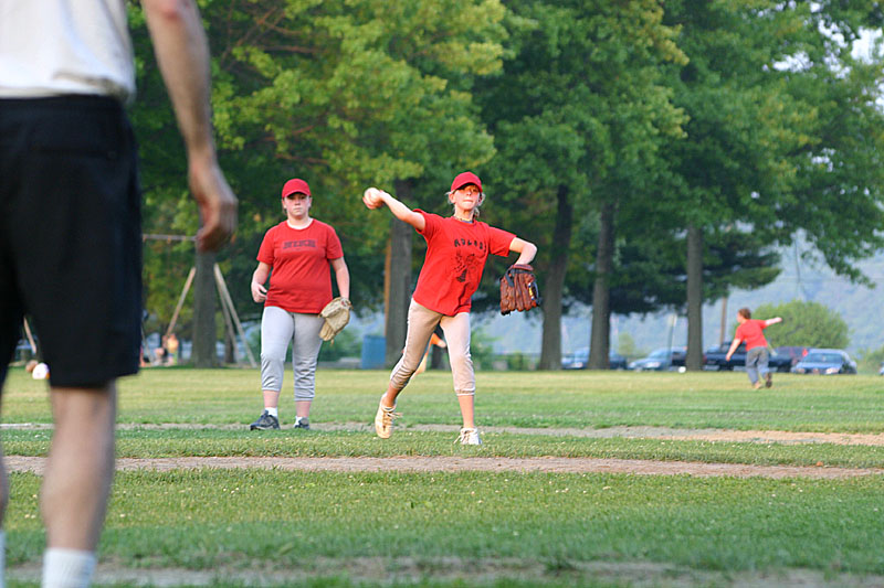 04 Emma throwing the ball