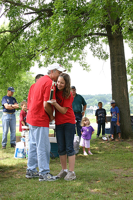 07 Jordan B hugs her dad