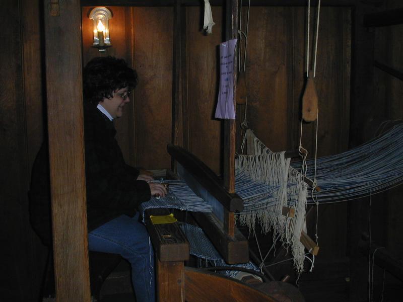 06_Jen_weaving