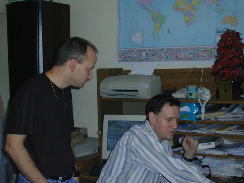 06_Bill_and_Joe_using_NT4_server