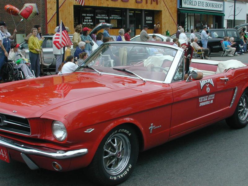 22 Ford Mustang