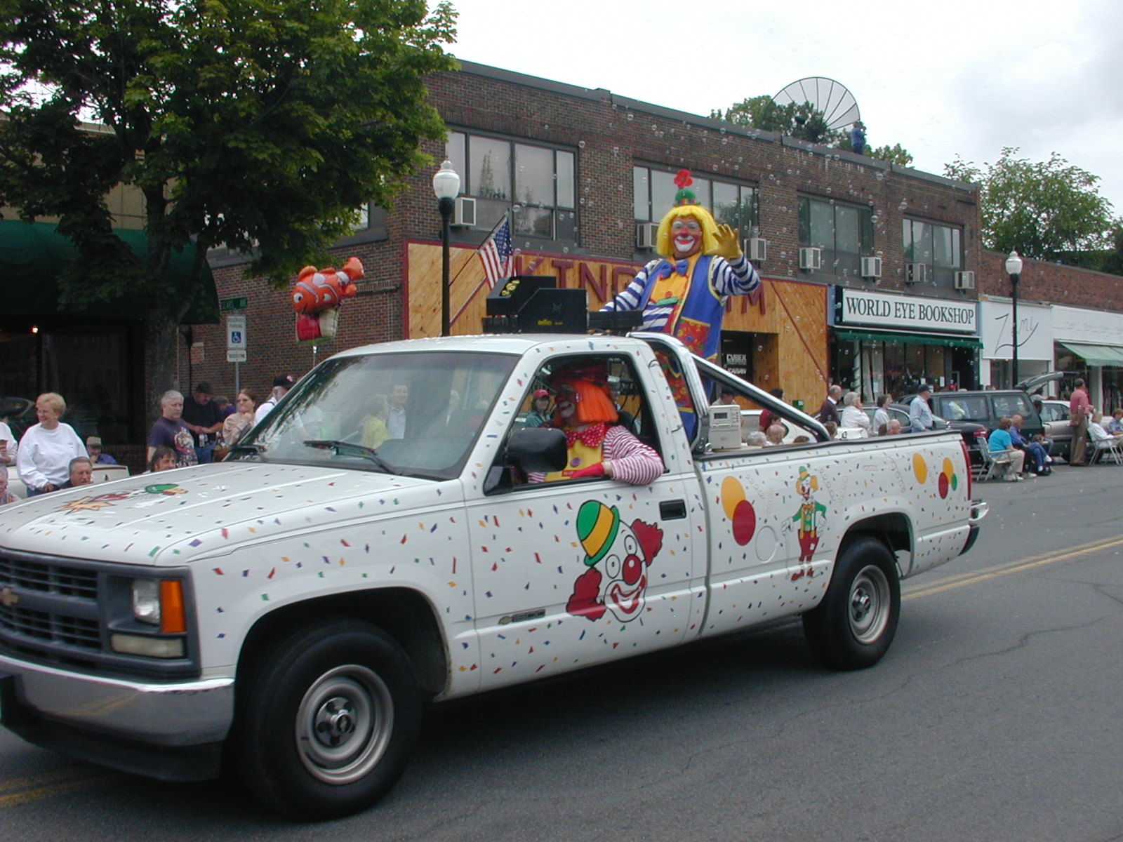 31 clown truck