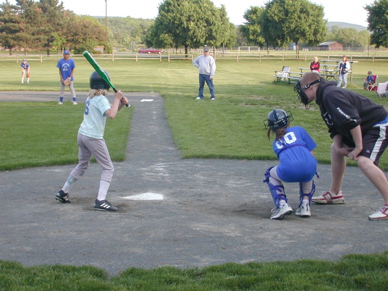 05 Emma at bat