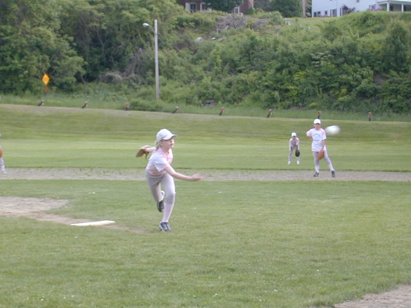 01 Julianna pitching