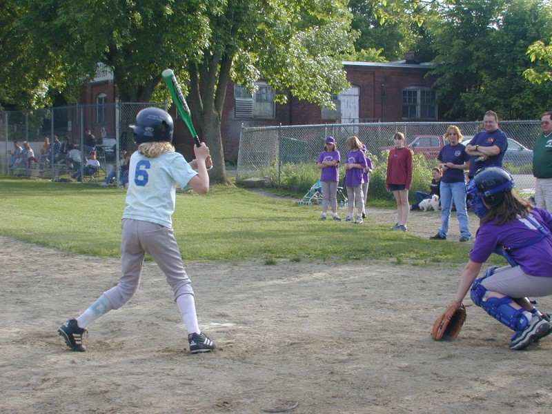 05 Emma at bat