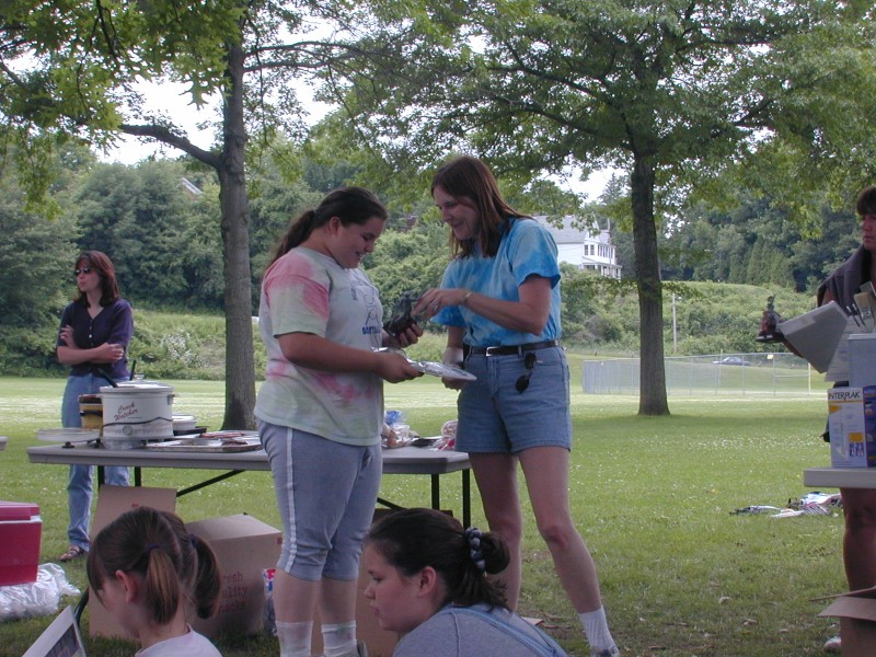 03 Kali receives her trophy and certificate