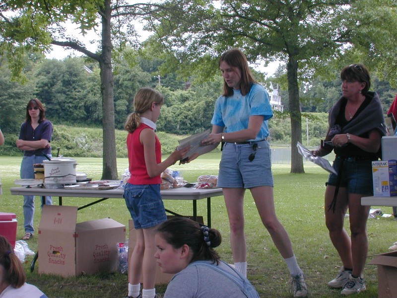 10 Emma receives her trophy and certificate