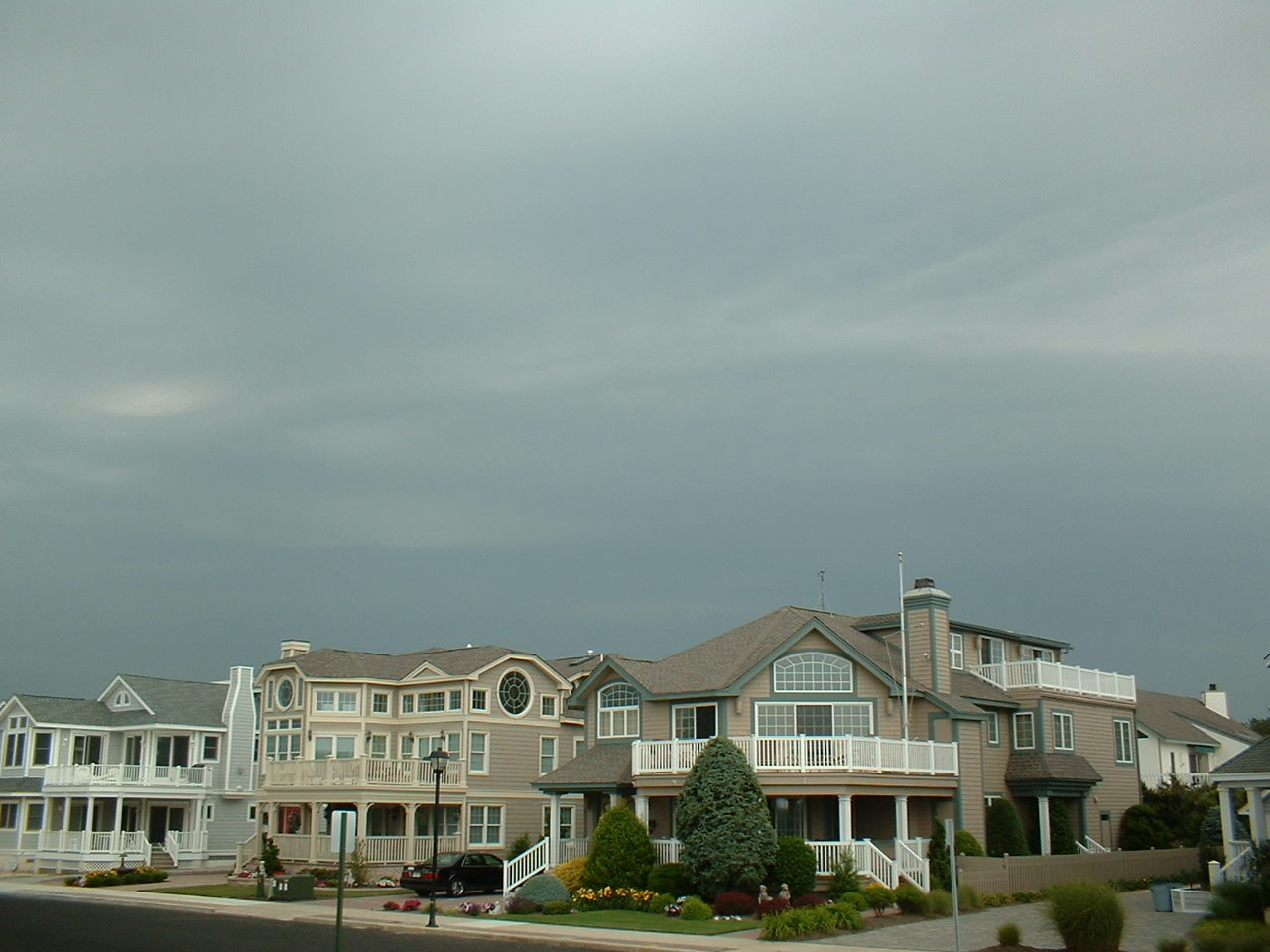 14_houses_and_clouds