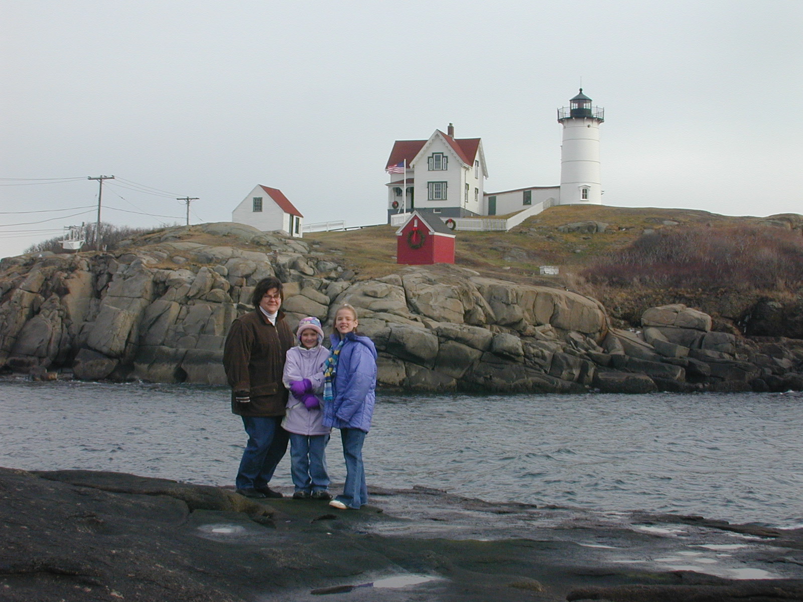 26_Jen_Rebecca_Kasey_Nubble_Light_House