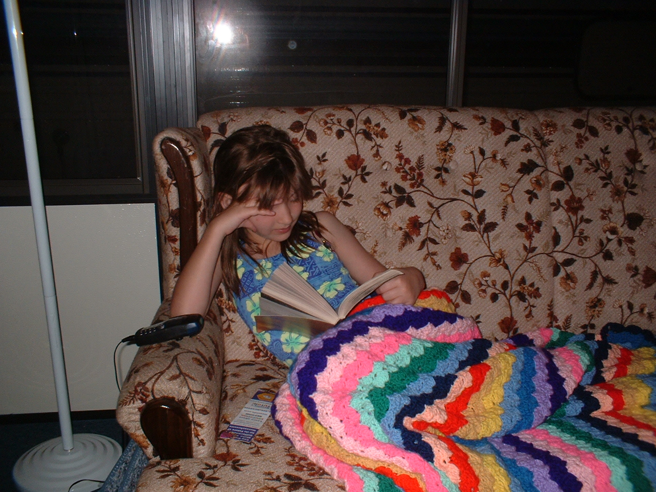 18_Rebecca_reading_on_the_couch