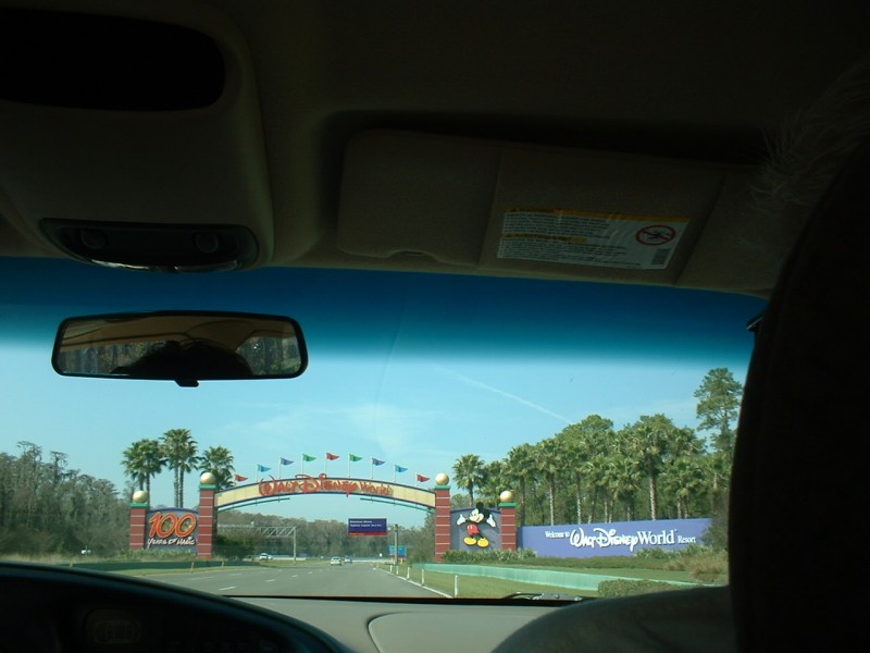 04 Walt Disney World Entrance