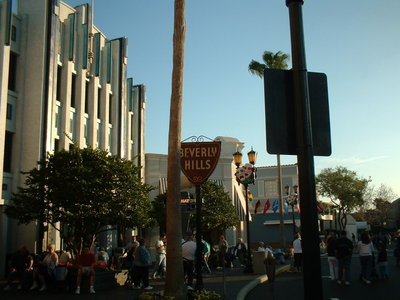 60 Beverly Hills Universal Studios