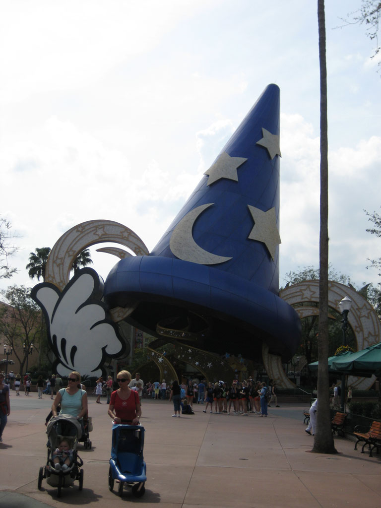 02_Disney_hat.jpg