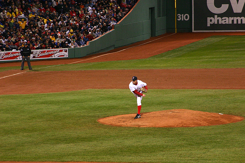 13_Timlin_pitching.jpg