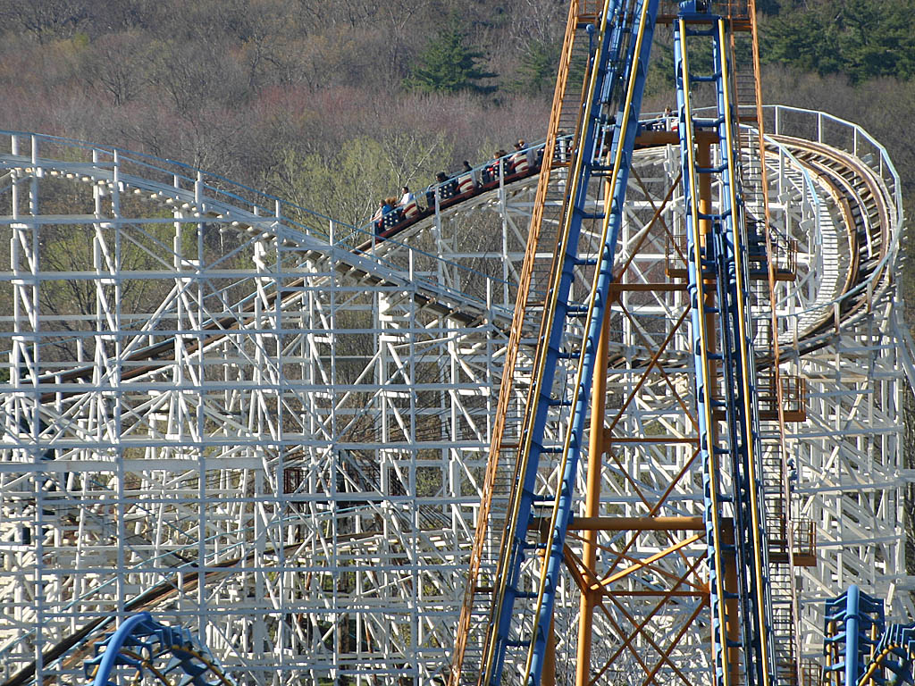 08 people on The Cyclone