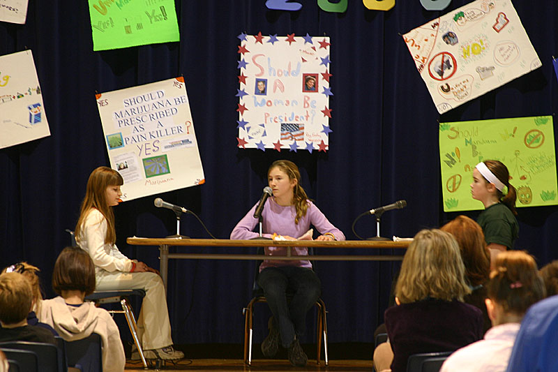 05 Rebecca and Mariel with Emily moderating