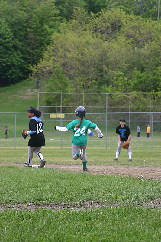 02 Rebecca running to second